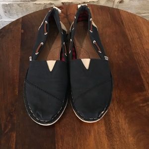 Toms Blue size 8